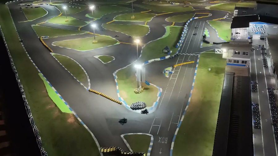 Vista aérea do Kartódromo Internacional Nova Odessa — a teia de traçados